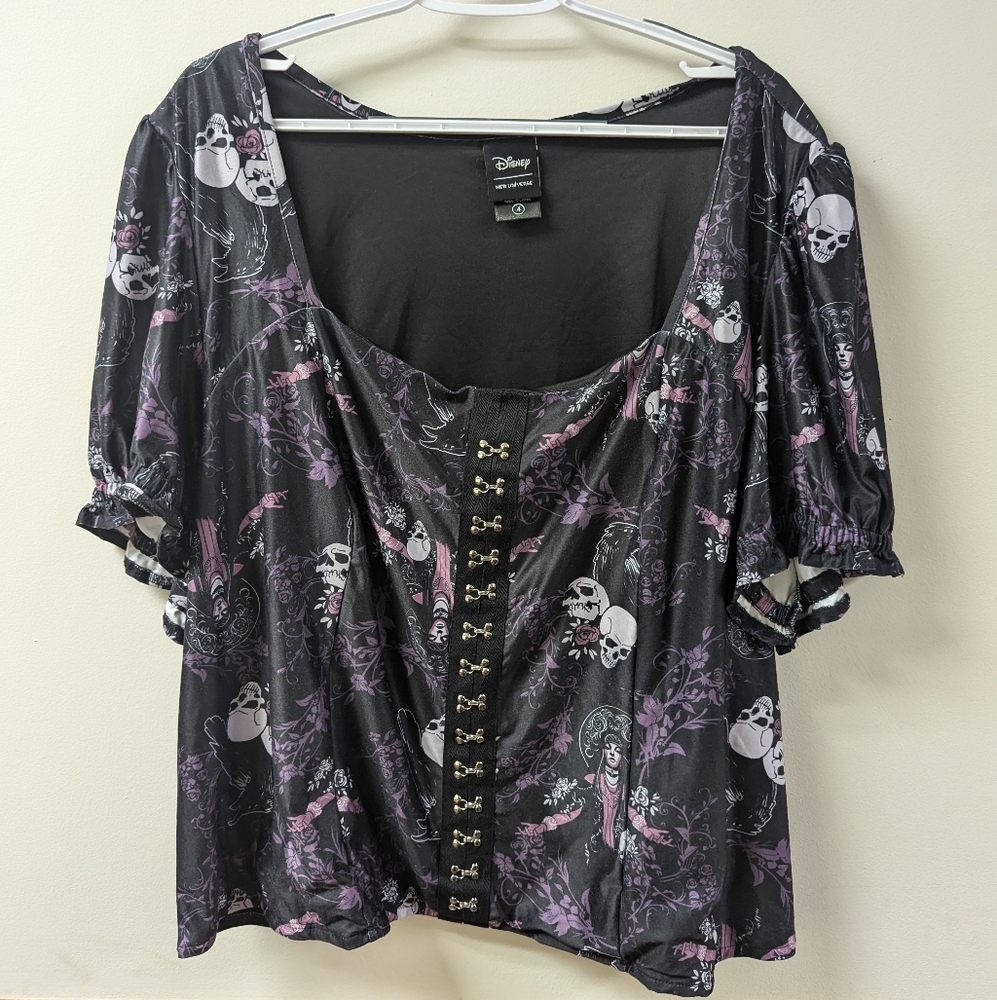 Her Universe The Disney Haunted Mansion Madame Leota Girls Top Plus Size